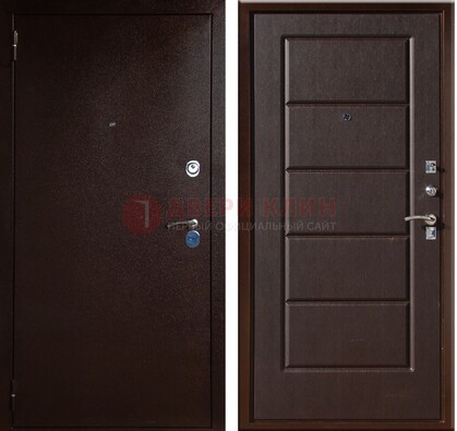 Темная входная дверь с порошковым окрасом ДП-113 в Тихвине