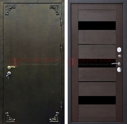 Темная входная дверь с порошковым покрытием и МДФ со стеклом ДП-236 в Тихвине