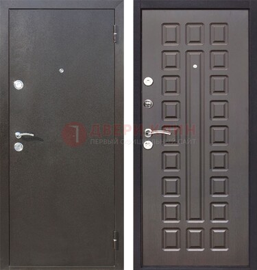 Коричневая железная дверь с порошковым окрасом ДП-63 в Тихвине
