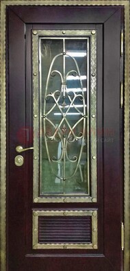 Темная уличная дверь порошок со стеклом и ковкой ДСК-167 в Тихвине